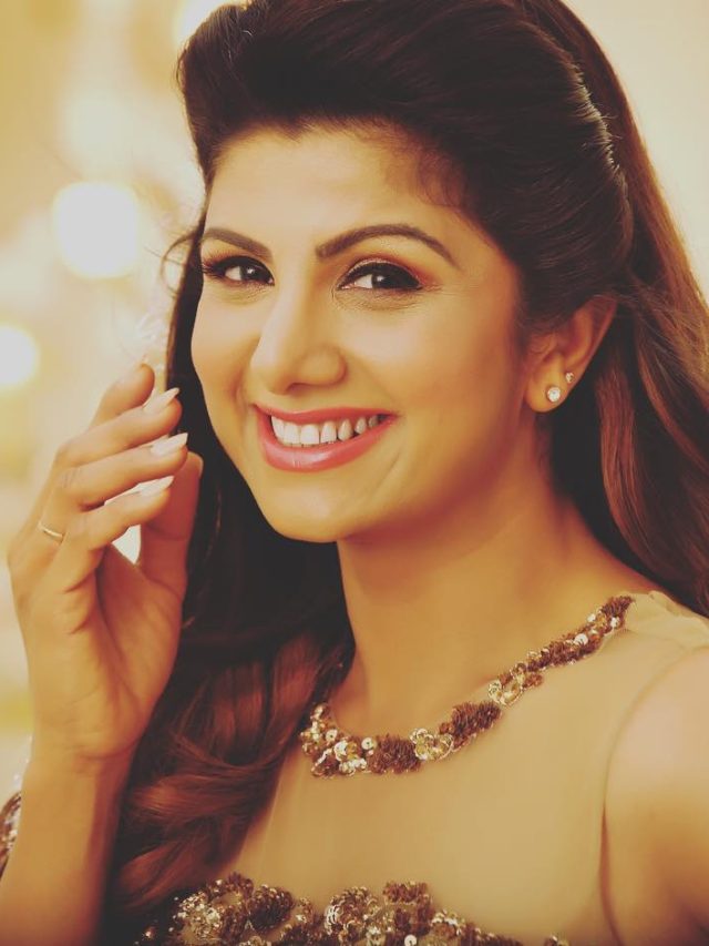 200 करोड़ की जायदाद की मालकिन, शादी के बाद विदेश में बसी, पति कराएगा फिल्मों में कमबैक