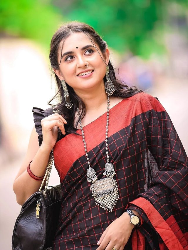 স্ত্রীর থেকে স্বামী কতটা বড় হলে সংসার সুখের হয়?