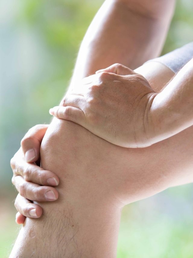 पुराने से पुराना घुटनों का दर्द हो जाएगा गायब, बस कर लें इस चीज का इस्तेमाल