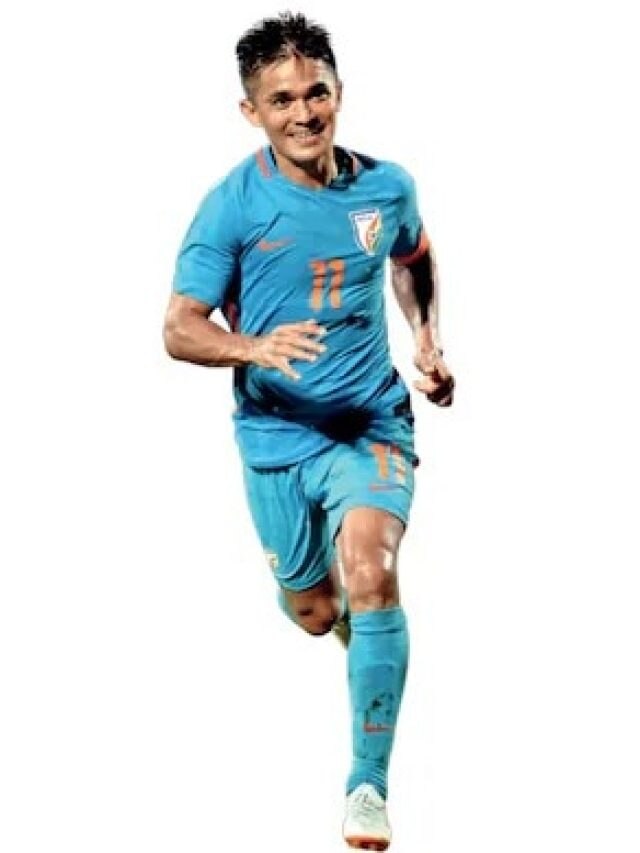 'শেষ হয়েও হইল না শেষ', দেশের জার্সি গায়ে ফিরলেন সুনীল