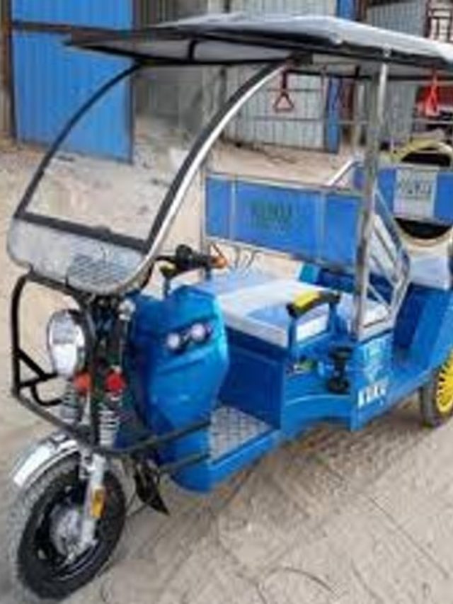 ব্যাটারি চালিত ভ্যানকে কেন টুকটুক বা টোটো বলে, জানেন?