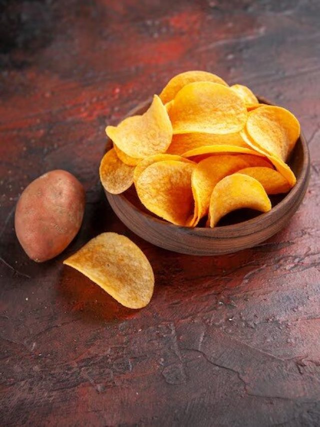 ২ মিনিটে মুচমুচে আলুর চিপস বানাতে জানেন? খুব সোজা