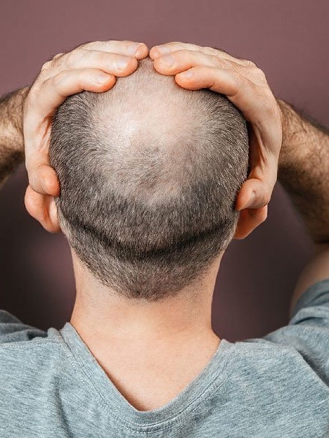 মাথা গড়ের মাঠ হবে না, চুল আঁচড়ানোর নিয়মটা জানেন?