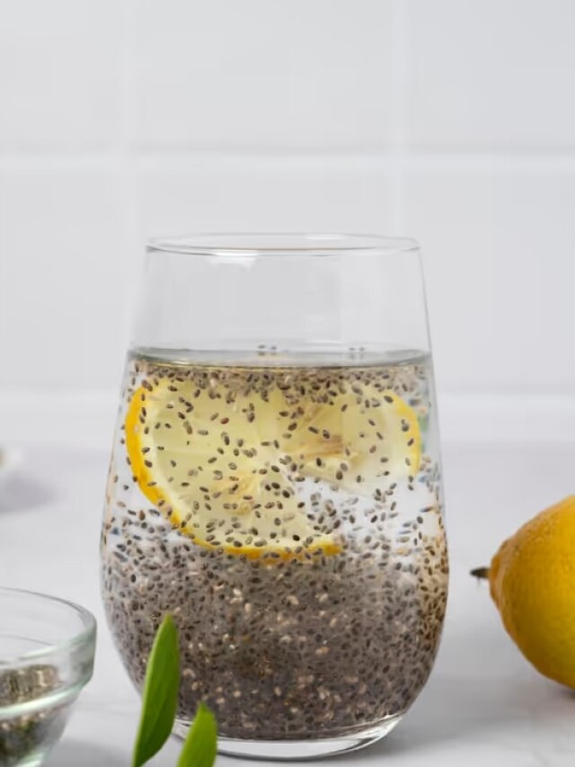 चिया सीड्स से बनी ड्रिंक में ये खट्टी चीज मिलाकर पिएं, घटने लगेगी पेट की चर्बी
