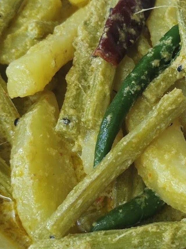 শুধু ডাঁটা-আলু পোস্ত দিয়েই ভাত উঠবে একথালা, যদি বানান এভাবে