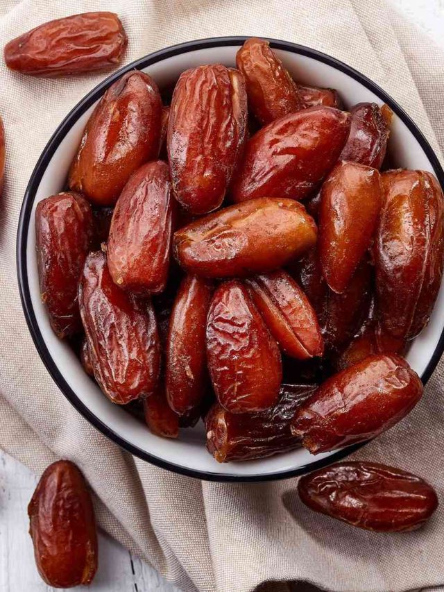 ২৪ ঘণ্টায় কখন খেজুর খাবেন? দিনের সেরা সময় এটাই