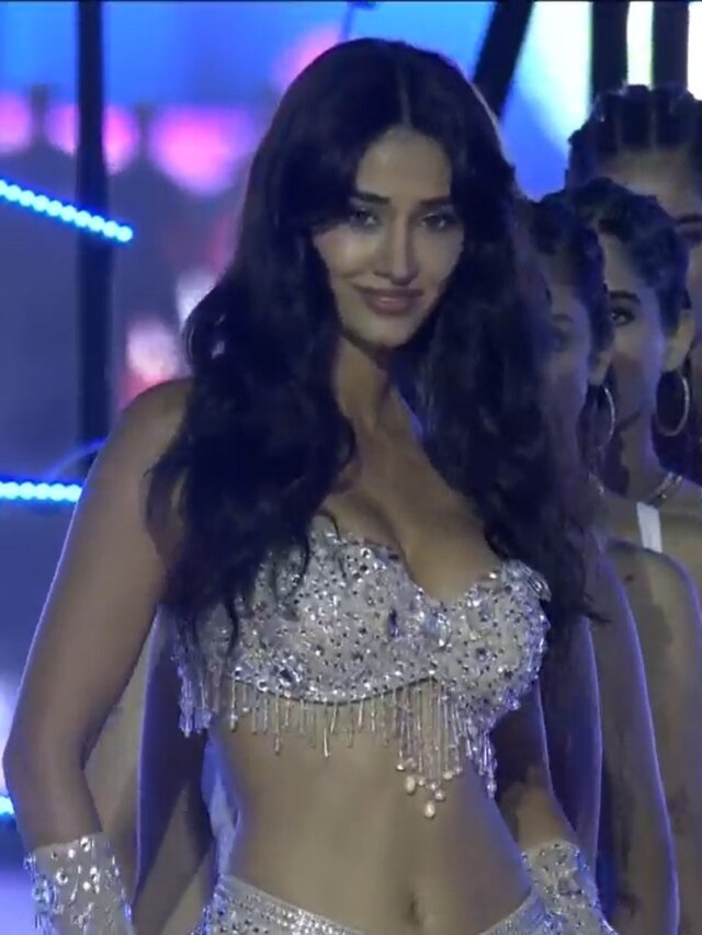 IPL ओपनिंग सेरेमनी में श्रेया घोषाल ने लूटी महफिल, दिशा-करण का भी धांसू परफॉर्मेंस