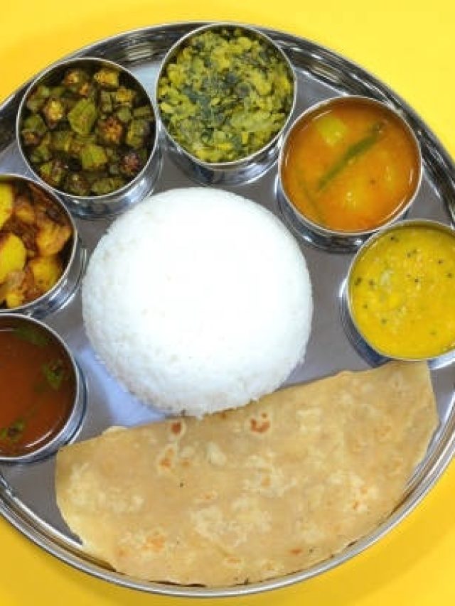 इन फूड्स को करते हैं बार-बार गरम, तो हो जाइए सावधान, वरना...