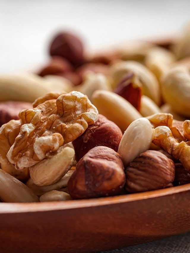 ड्राई फ्रूट्स को घी के साथ ऐसे खाने पर होगा वेट लॉस, हड्डियों में भी आएगी मजबूती