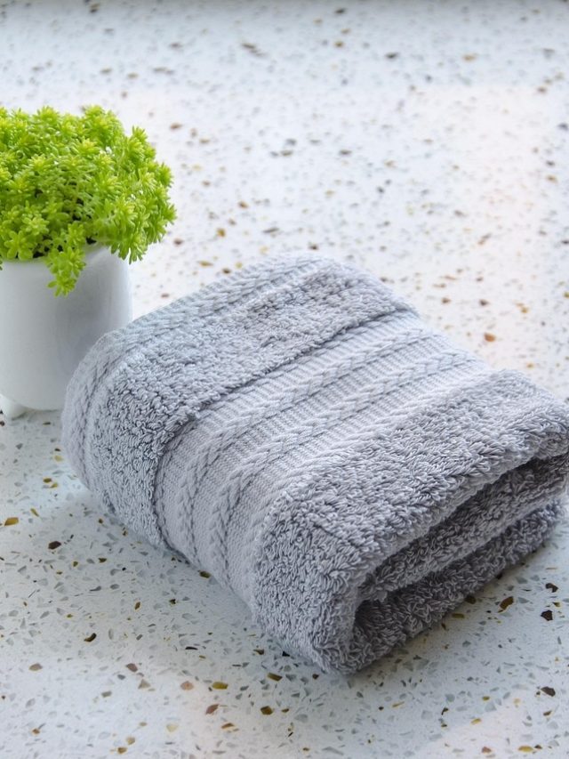 तौलिये पर क्यों बनी होती हैं ये पट्टी, क्या आपको पता है इसका यूज?