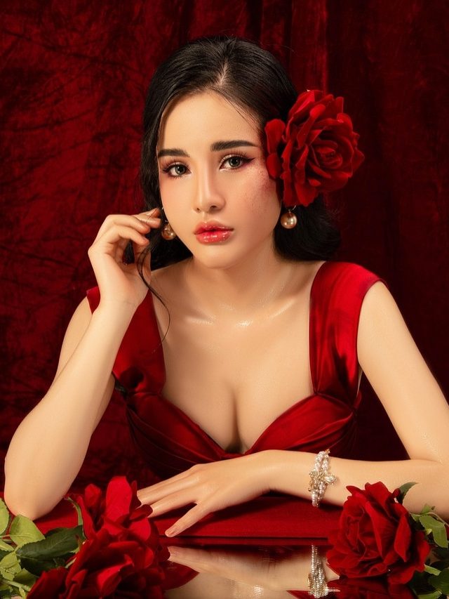 লাল পোশাক পরা মেয়েদের স্বভাব কেমন হয়?