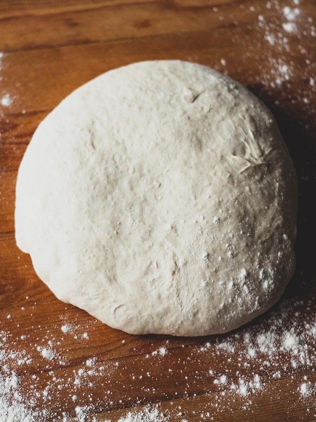 রোজ আটা মেখে ফ্রিজে- সকালে সেই আটার রুটি, কী কী ক্ষতি হচ্ছে জানেন?