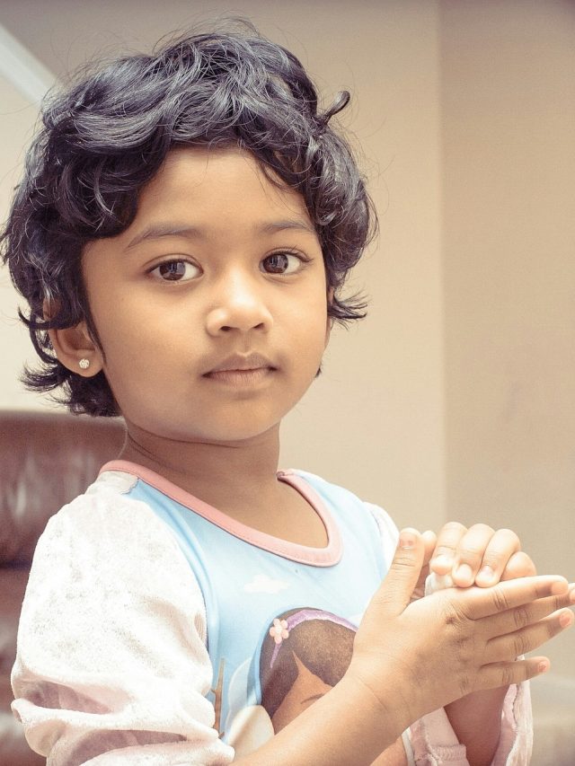 সন্তানের মন বিষিয়ে দেয় এই ৫ কথা, বাবা-মায়েরা সতর্ক থাকুন