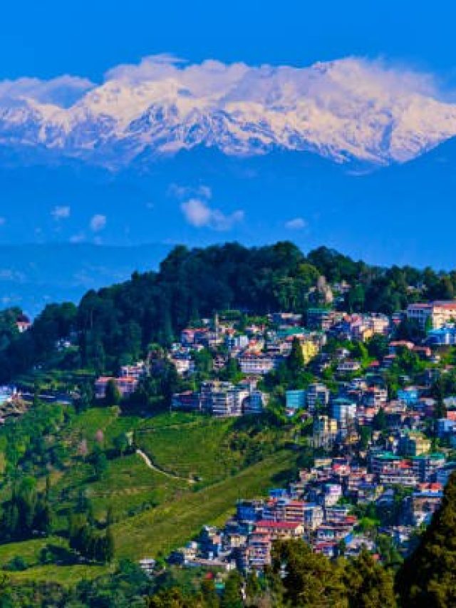 দার্জিলিং বেড়াতে যাওয়ার জন্য বছরের এই সময়টাই সবচেয়ে ভাল