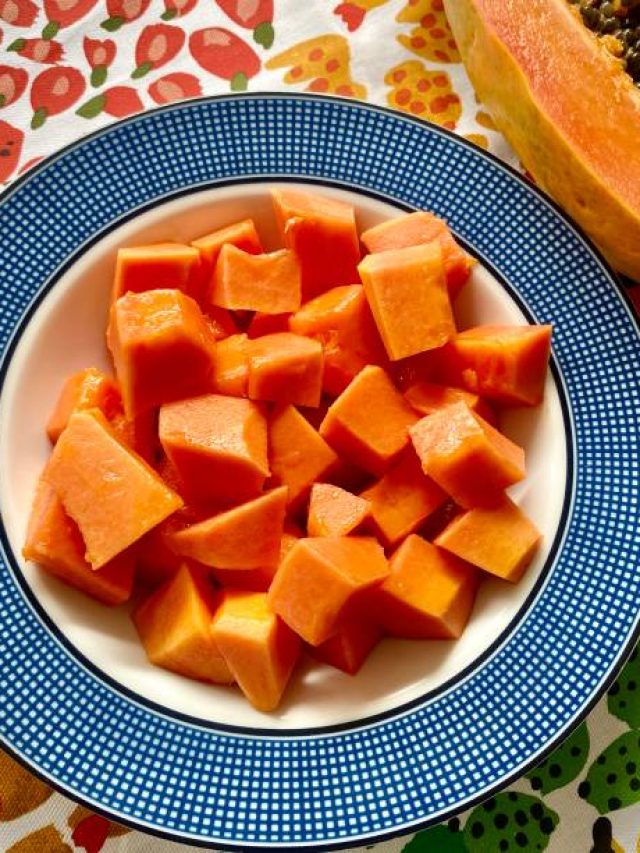 इस नारंगी फल में छुपा है जवानी का राज, रोज खाएंगे तो 50 साल तक नहीं घेरेगा बुढ़ापा