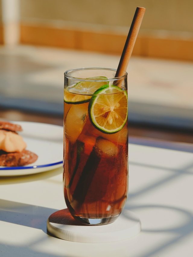 গরমে খান বরফ-চা! প্রাণ জুড়িয়ে যাবে ঠান্ডা টক-মিষ্টি স্বাদে