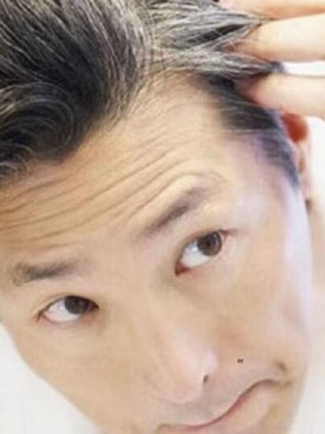 सिर का एक-एक सफेद बाल होने लगेगा काला! हफ्ते में 2 बार कर लें ये काम