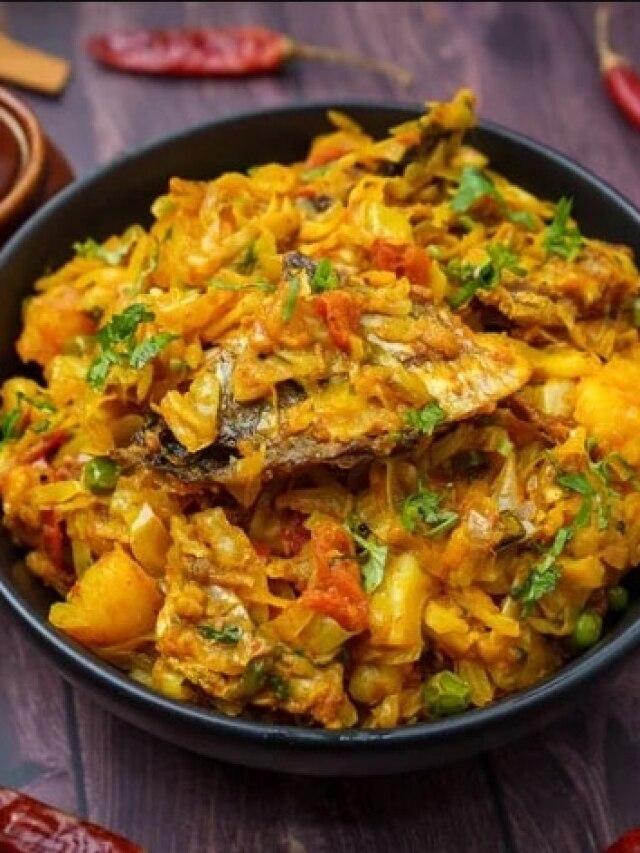 মাছের মাথা দিয়ে বাঁধাকপিতে কখন দেবেন মুড়ো? পাকা রাঁধুনির টিপস