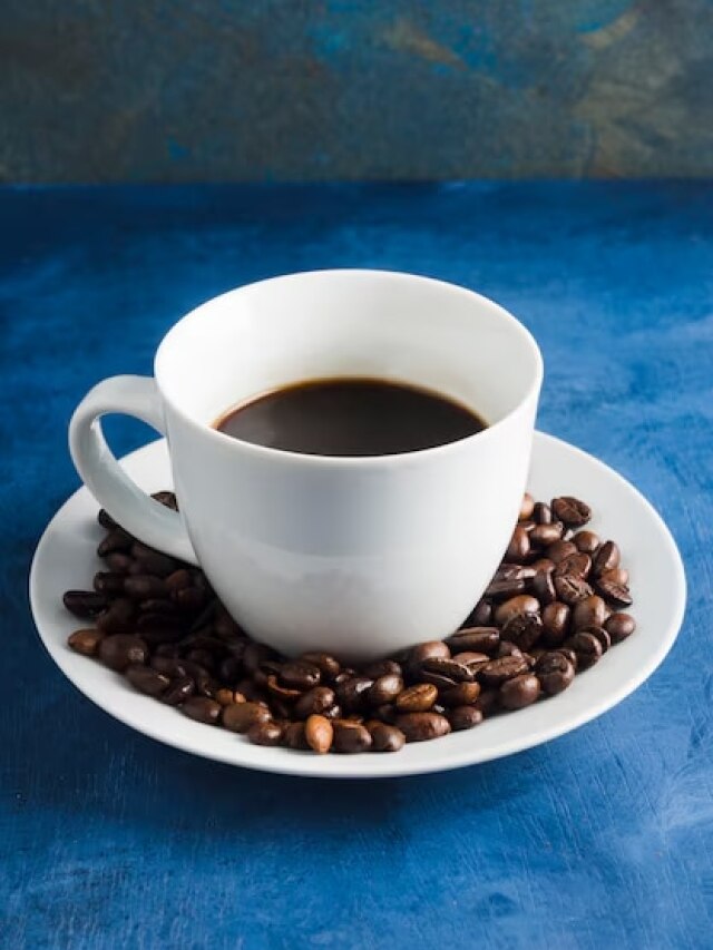सुबह-सुबह ब्लैक कॉफी पीने से सेहत को मिलते हैं ये फायदे, आप भी जानें