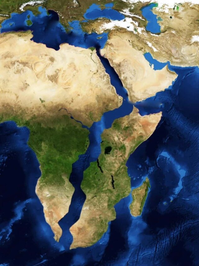 'Earth’s hidden giants': Two sunken ‘continents’ under Africa & Pacific may flip our planet