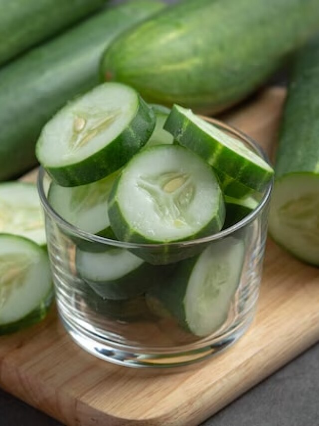 खीरा कब और कैसे खाएं, गर्मियों में खीरा खाते समय रखें इन बातों का ख्याल