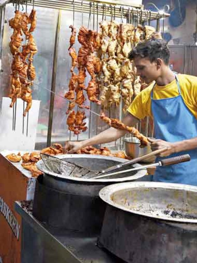 কলকাতায় কোথায় রয়েছে 'কাবার গলি'? জেনে নিয়ে ঢুঁ মারুন