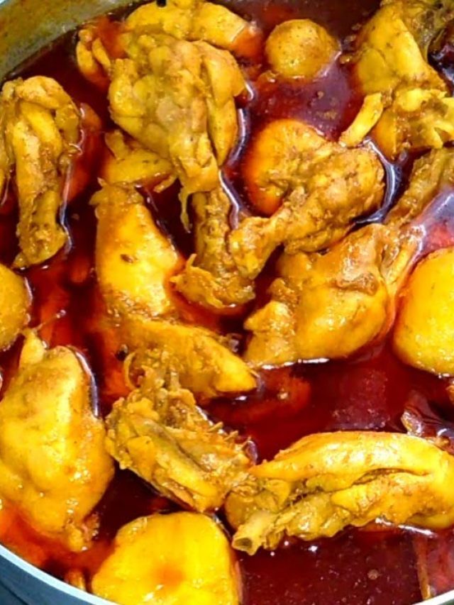 চন্দ্রমুখী আলু দিয়ে দেশি মুরগির ঝোল, ঠিক এভাবে বানাতে হবে