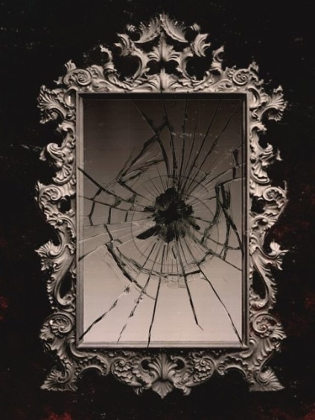 বাড়িতে হঠাৎই কাচ ভেঙে গিয়েছে, কীসের ইঙ্গিত বলুন তো?