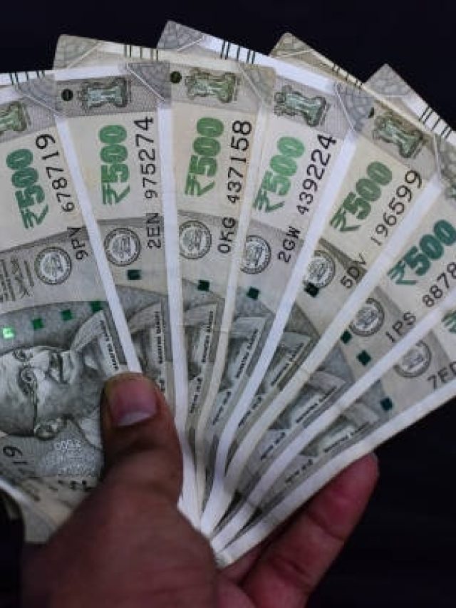 आदमी की तकदीर पलट देते हैं ये 3 गुण, कंगाल भी हो जाता है रईस