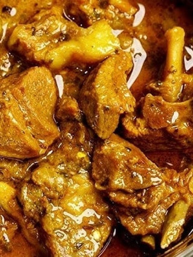 এক বা দুবার নয়, রান্নার আগে মাছ-মাংস কতবার ধুয়ে নেওয়া উচিত?