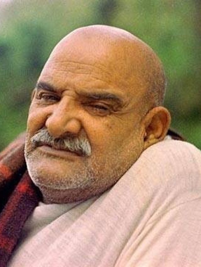 जीवन भर कंगाल रहेगा ऐसा आदमी, नीम करोली बाबा ने बताई 3 गलतियां