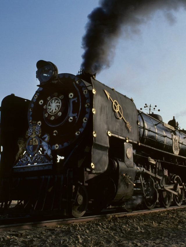 क्या पाकिस्तान में भी पैलेस ऑन व्हील्स जैसी कोई ट्रेन है? ये है सबसे लग्जरी ट्रेन