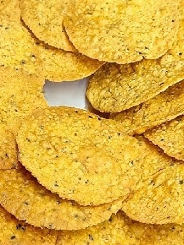 রথের আগে শিখুন বিনা তেলে কুরমুরে পাঁপড় ভাজা, স্বাদ-স্বাস্থ্য দুইই বজায় থাকবে