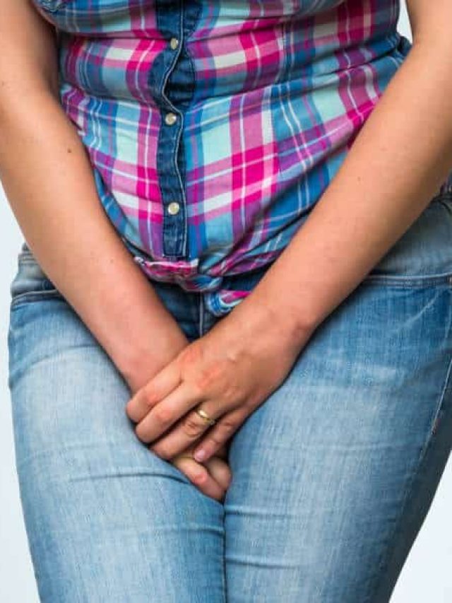 বাইরে জোরে প্রস্রাব পেয়ে গেলে কী করবেন? উপায় জানলে ঘাবড়ানোর দরকার নেই