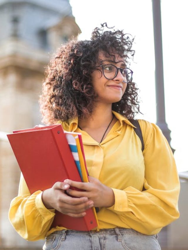 हर स्टूडेंट को ग्रेजुएशन से पहले सीखने चाहिए ये 7 Skills