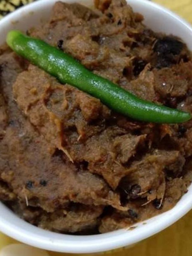 শুধু লাগে রসুন আর কাঁচালঙ্কা, গরম ভাতে হিট পটলের খোসা বাটা