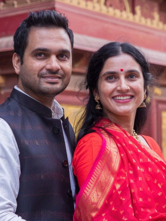 এই ৭ কারণে বয়সে বড় মহিলাদের প্রেমে পড়েন ছেলেরা