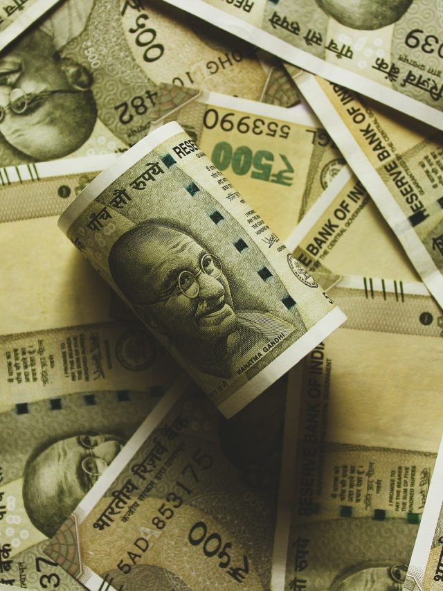 नोटों पर गांधी जी से पहले किसकी फोटो थी? कौन था वो शख्स