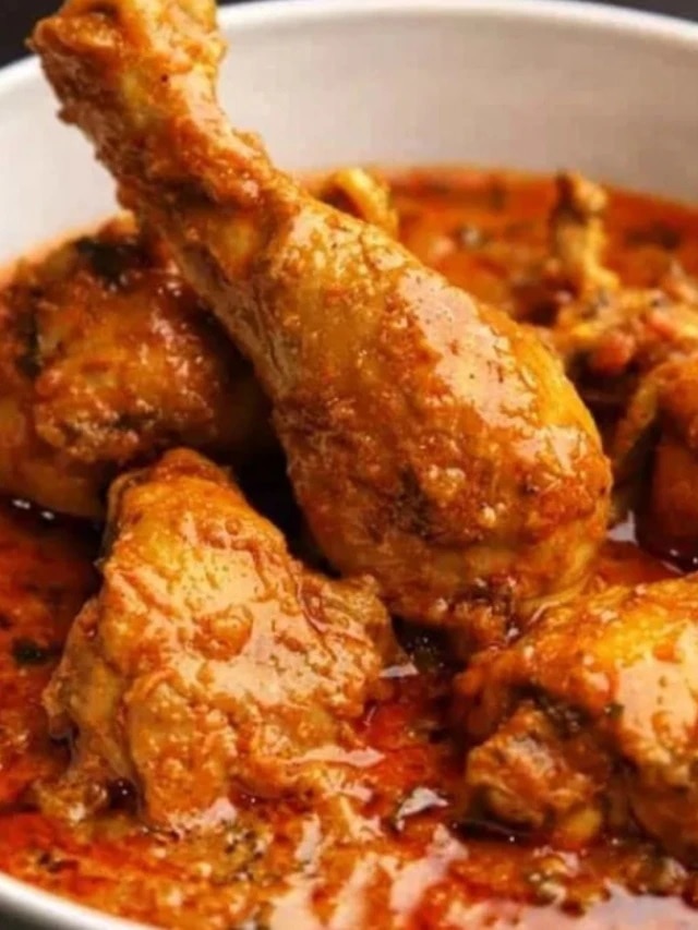 চিকেনের আঁশটে গন্ধ কীভাবে তাড়াবেন? সহজ ট্রিকস