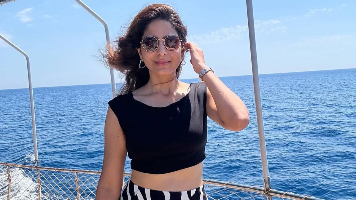 कॉमेडियन ने मां पर की अश्लील कॉमेडी, भड़के यूजर्स, बोले- पेरेंट्स का अपमान किया