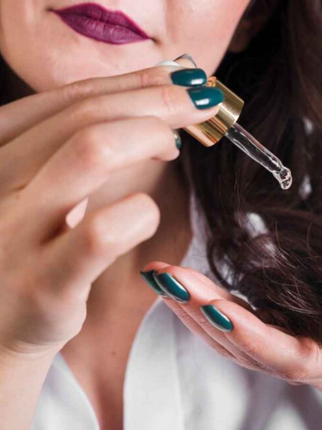 শরীরে আলাদা জেল্লা এনে দেয়, এই তেলের ২ ফোঁটাই কাফি!