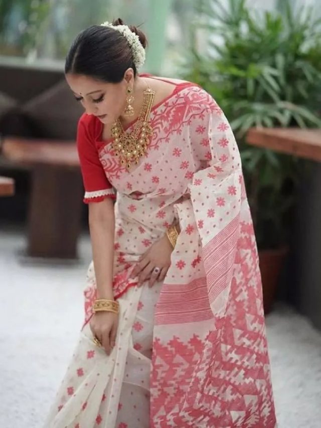 গরমে ফুরফুরে এই ৭ শাড়ি পড়তেন আগেকার মহিলারা, আপনার আছে?