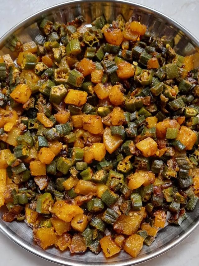 বিনা তেলেই কুরমুরে ঢেঁড়সভাজা, টেকনিক জানলে স্বাস্থ্য-খরচা দুইই বাঁচবে