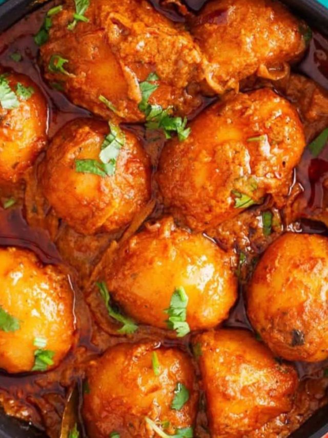 কাশ্মীরি আলুর দম, এভাবে বানালে আঙুল চাটতেই হবে