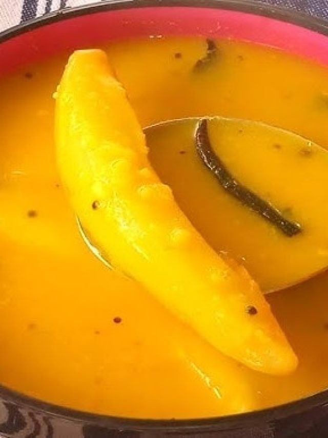 গ্রামবাংলার স্টাইলে এভাবে বানান কাঁচা আম দিয়ে মুসুর ডাল