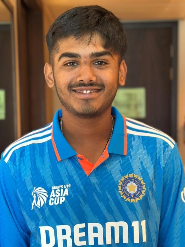 धोनी की CSK में 17 साल के खिलाड़ी की एंट्री... ऋतुराज की लेगा जगह