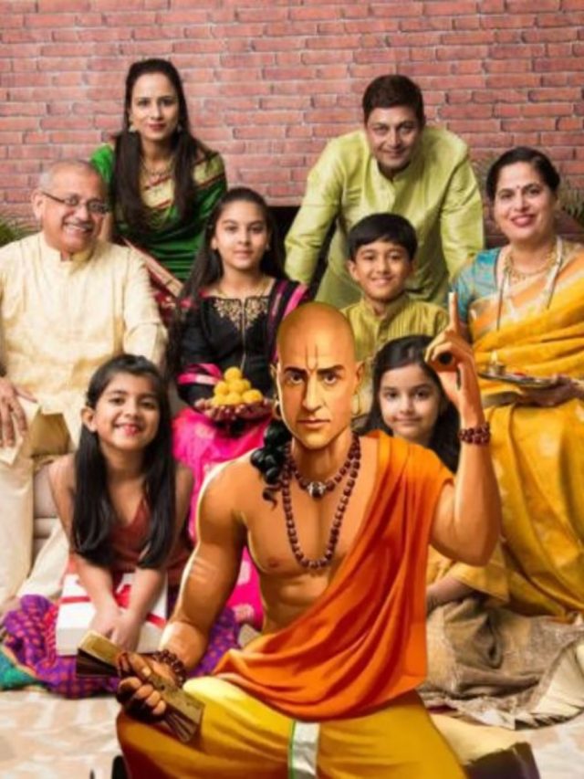 এই লক্ষণ সতর্ক করে ধ্বংসের পথে যাচ্ছে সুখী পরিবার: চাণক্য নীতি