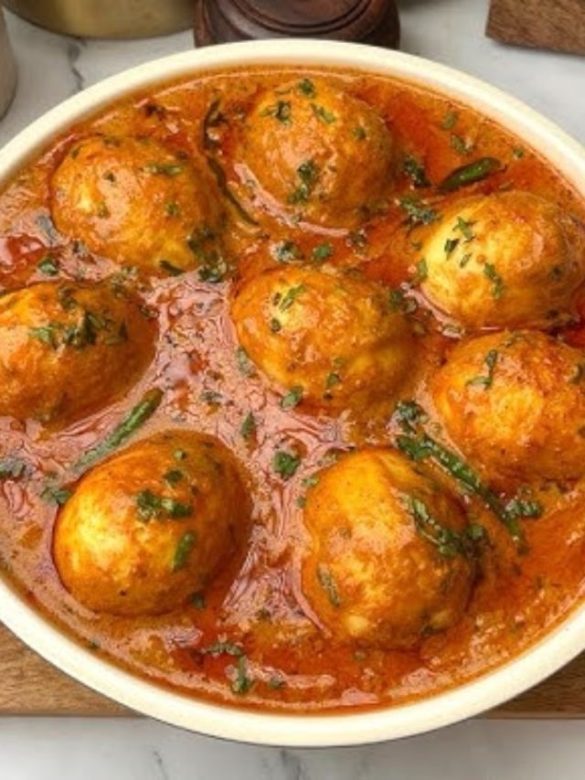 নারকেলের দুধ দিয়ে ডিমের কোরমা, মটন-চিকেনের স্বাদ ভুলে যাবেন