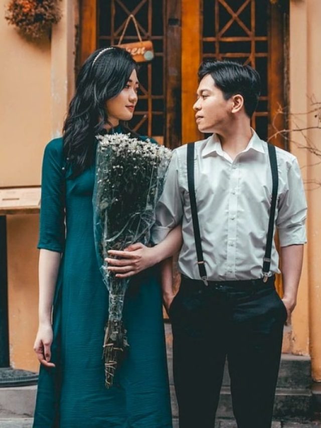 চর্চায় এখন সম্পর্কের নয়া ধারা বেঞ্চিং, আপনিও শিকার নন তো?