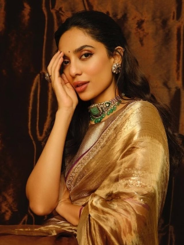 शोभिता का 3 प्रोडक्ट्स बिना जीना मुश्किल, 32 की उम्र में ऐसे करती हैं बालों-स्किन की केयर